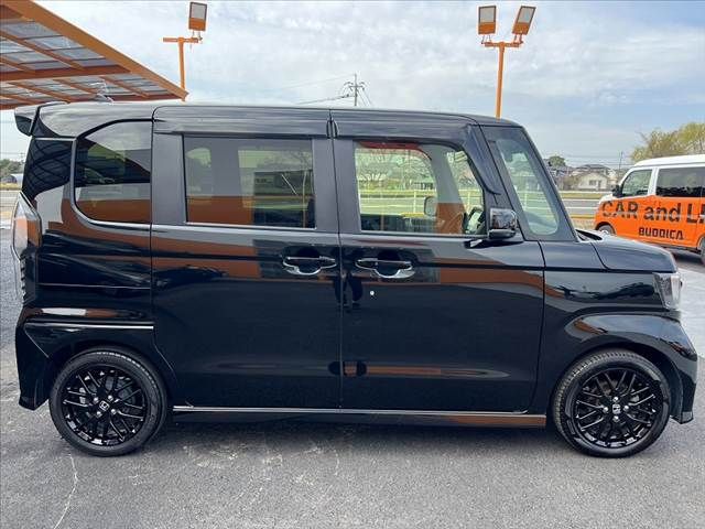 HONDA N BOX CUSTOM 2023 Image 31