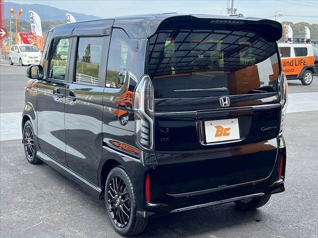 HONDA N BOX CUSTOM 2023 Image 31