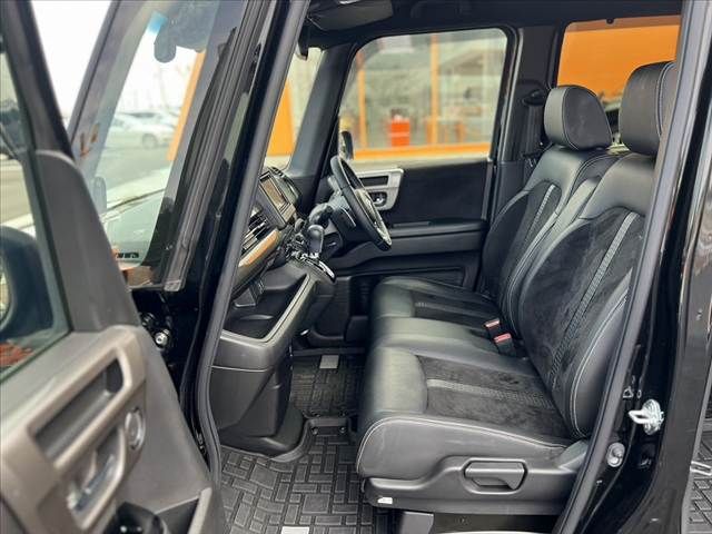 HONDA N BOX CUSTOM 2023 Image 31