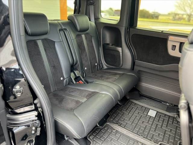 HONDA N BOX CUSTOM 2023 Image 31