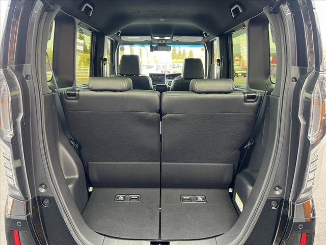 HONDA N BOX CUSTOM 2023 Image 31