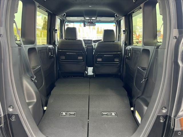 HONDA N BOX CUSTOM 2023 Image 31