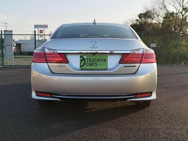 HONDA ACCORD HYBRID 2014 Image 31