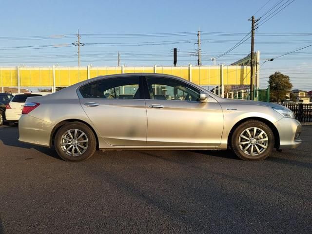 HONDA ACCORD HYBRID 2014 Image 31