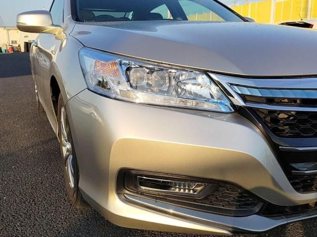 HONDA ACCORD HYBRID 2014 Image 31