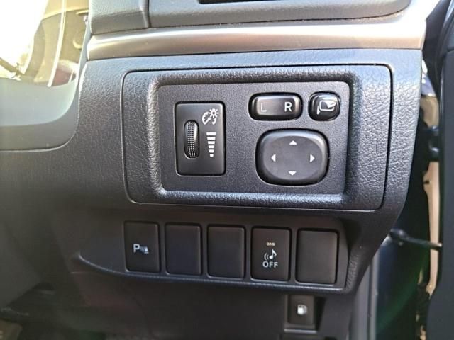 TOYOTA LEXUS CT200H 2017 Image 31