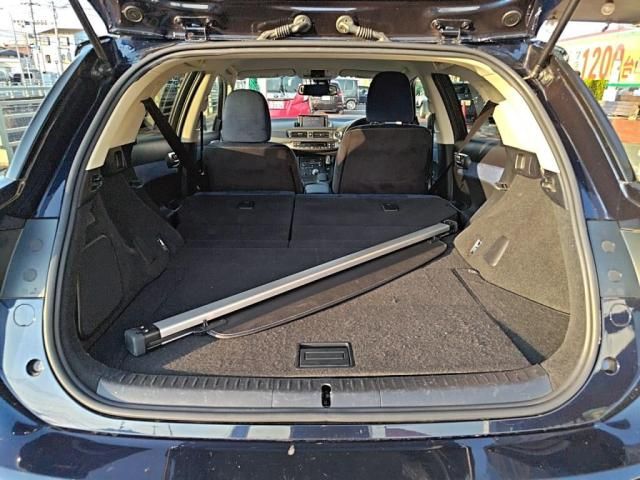 TOYOTA LEXUS CT200H 2017 Image 31