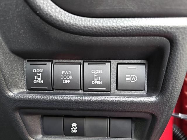 TOYOTA SIENTA HYBRID 2024 Image 31