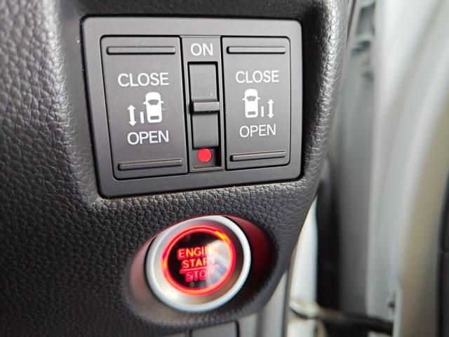 HONDA N BOX 2023 Image 31