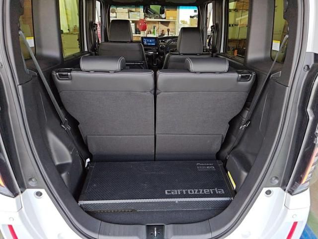 HONDA N BOX 2023 Image 31