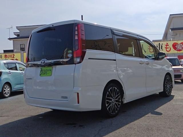 TOYOTA ESQUIRE 2016 Image 31