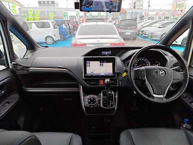 TOYOTA ESQUIRE 2016 Image 31