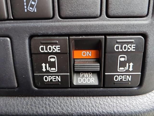 TOYOTA ESQUIRE 2016 Image 31