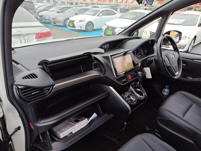 TOYOTA ESQUIRE 2016 Image 31