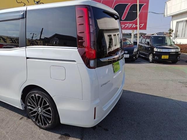 TOYOTA ESQUIRE 2016 Image 31