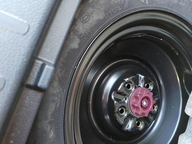 TOYOTA ESQUIRE 2016 Image 31