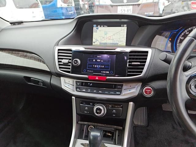 HONDA ACCORD HYBRID 2015 Image 31