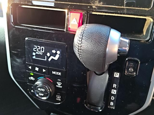 TOYOTA TANK 2017 Image 31