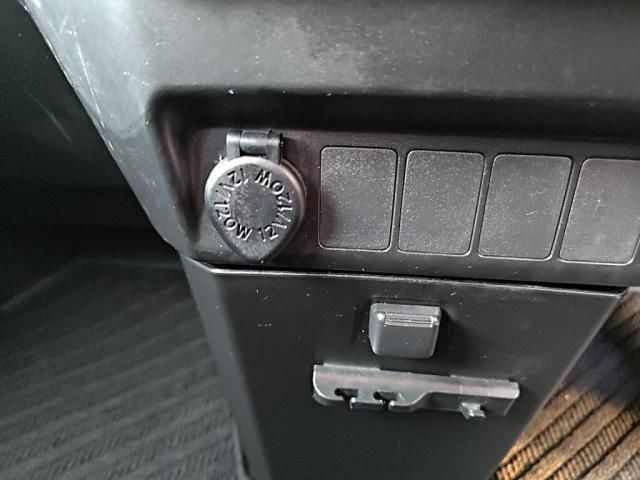 TOYOTA TANK 2017 Image 31