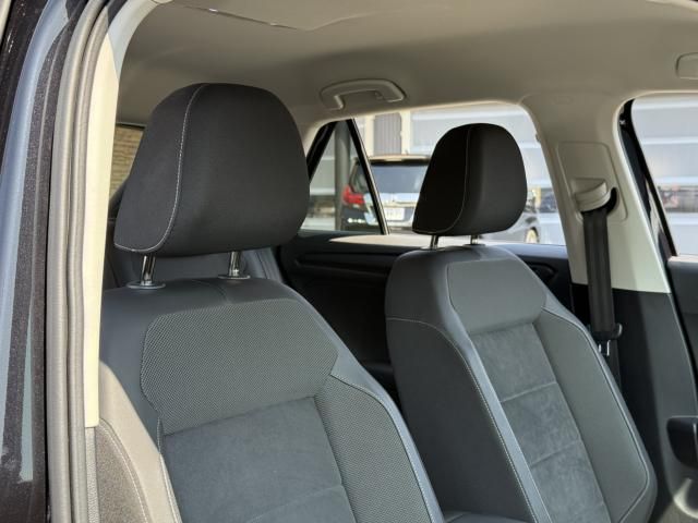 VOLKSWAGEN T-ROC 2023 Image 31