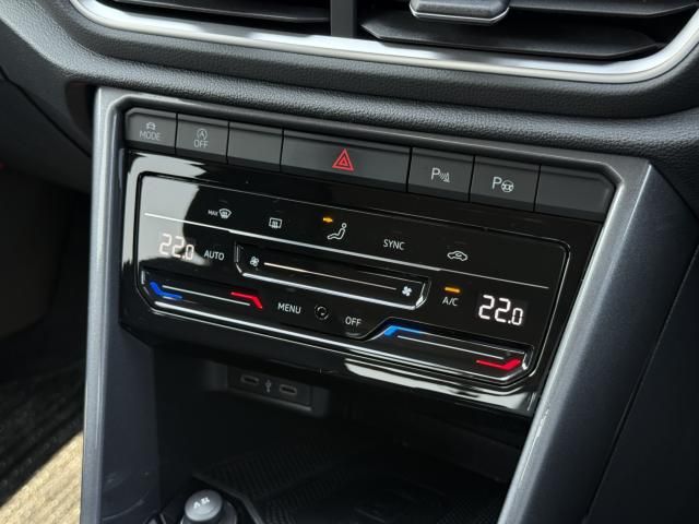 VOLKSWAGEN T-ROC 2023 Image 31