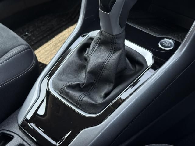 VOLKSWAGEN T-ROC 2023 Image 31