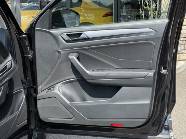 VOLKSWAGEN T-ROC 2023 Image 31