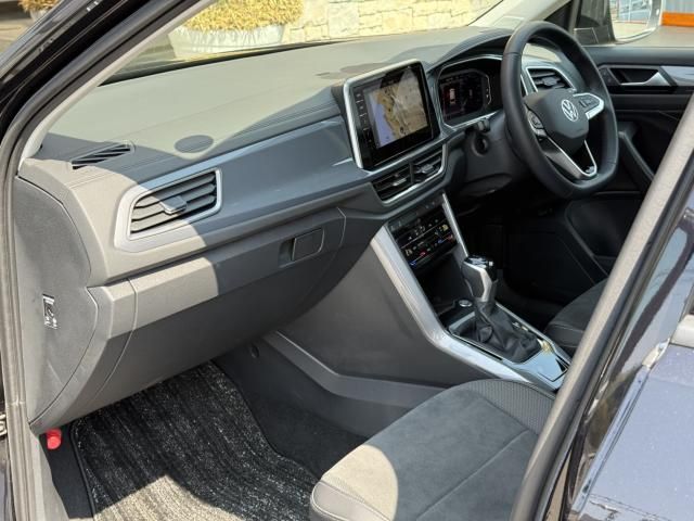 VOLKSWAGEN T-ROC 2023 Image 31