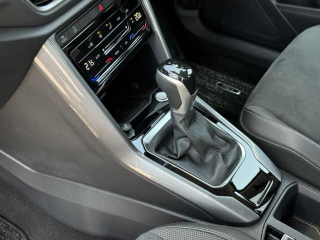 VOLKSWAGEN T-ROC 2023 Image 31