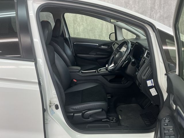 HONDA SHUTTLE HYBRID 2016 Image 31