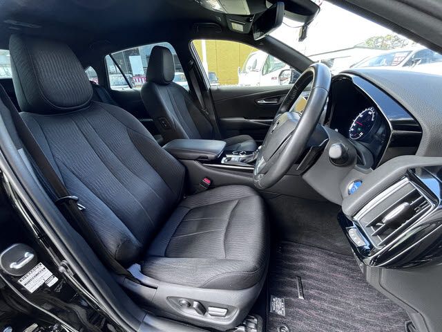 TOYOTA CROWN SEDAN HYBRID 2019 Image 31