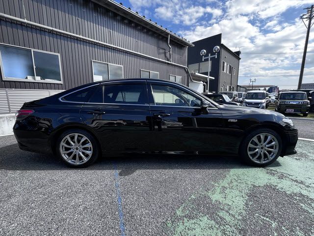TOYOTA CROWN SEDAN HYBRID 2019 Image 31