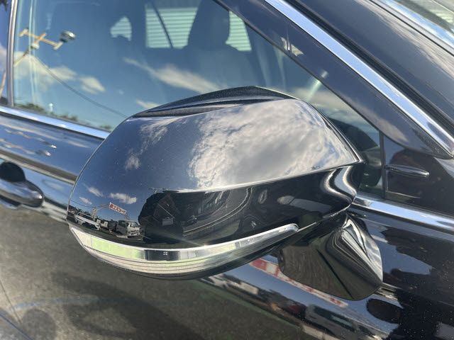 TOYOTA CROWN SEDAN HYBRID 2019 Image 31