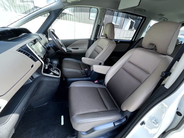 NISSAN SERENA  S-HYBRID 2017 Image 31