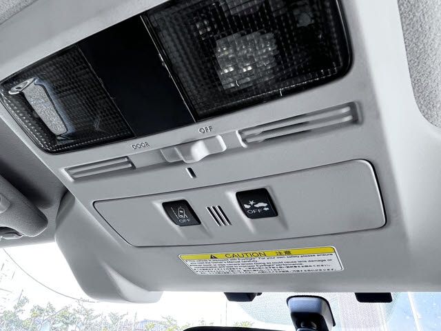 SUBARU FORESTER 2018 Image 31