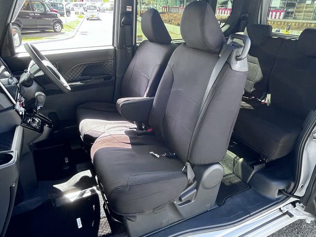 DAIHATSU TANTO CUSTOM 2021 Image 31