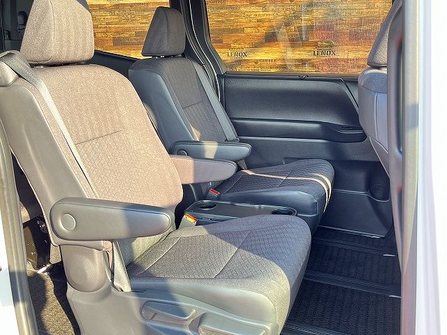 TOYOTA VOXY HYBRID 2023 Image 31