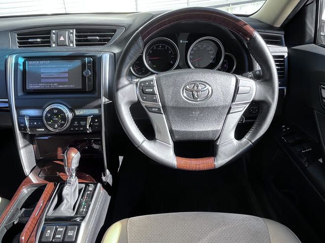 TOYOTA MARK X 2013 Image 31