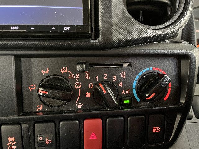 TOYOTA DYNA 2021 Image 31