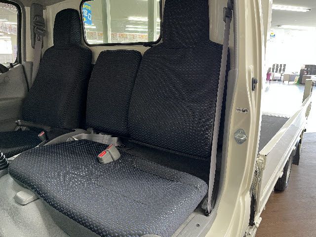 TOYOTA DYNA 2021 Image 31