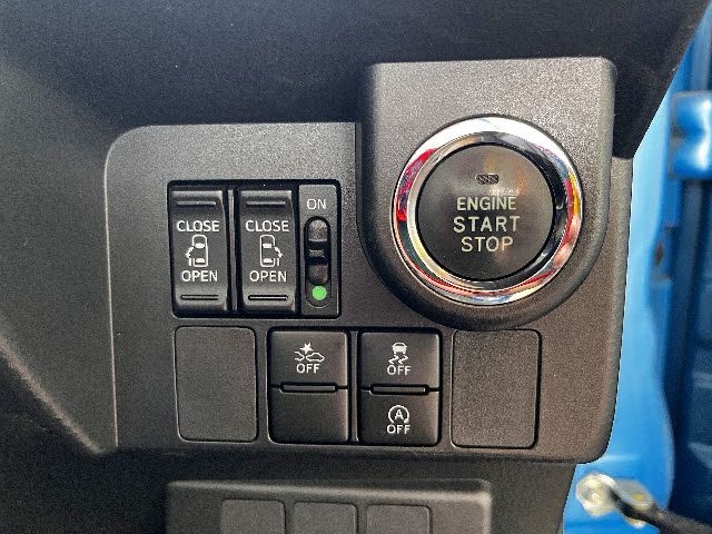 TOYOTA TANK 2016 Image 31