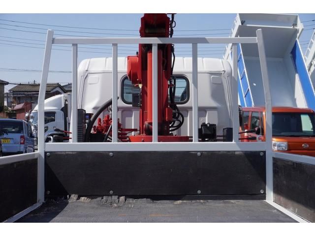 MITSUBISHI CANTER 2019 Image 31