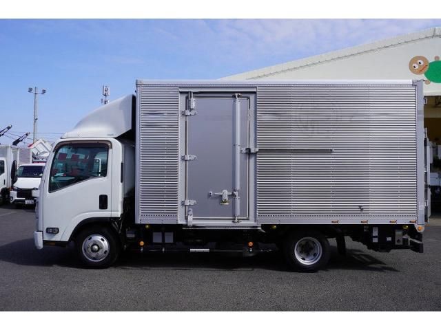 ISUZU ELF 2018 Image 31