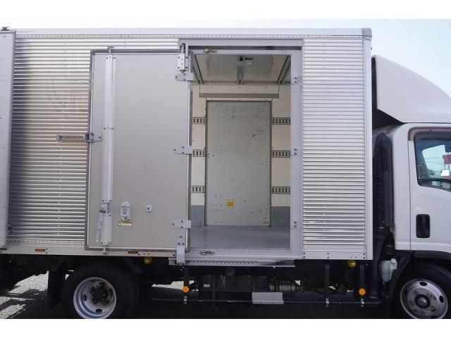 ISUZU ELF 2018 Image 31