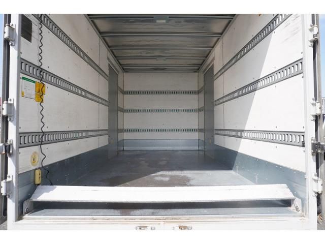 ISUZU ELF 2018 Image 31