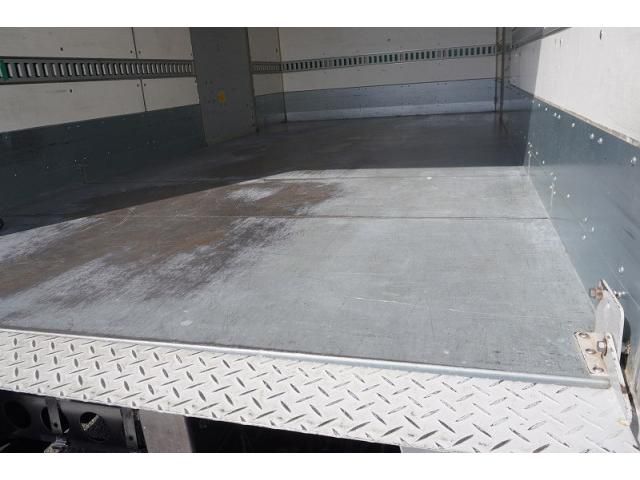 ISUZU ELF 2018 Image 31