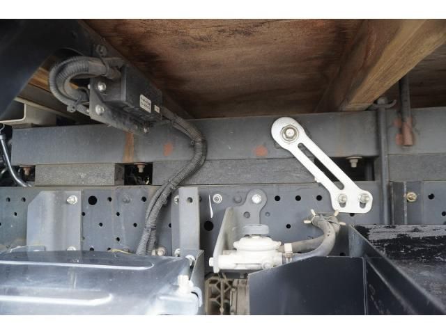 ISUZU ELF 2019 Image 31