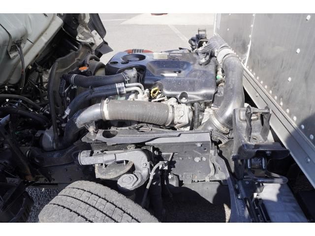 ISUZU ELF 2019 Image 31