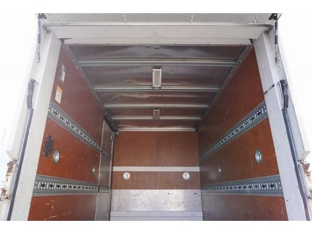 ISUZU ELF 2019 Image 31