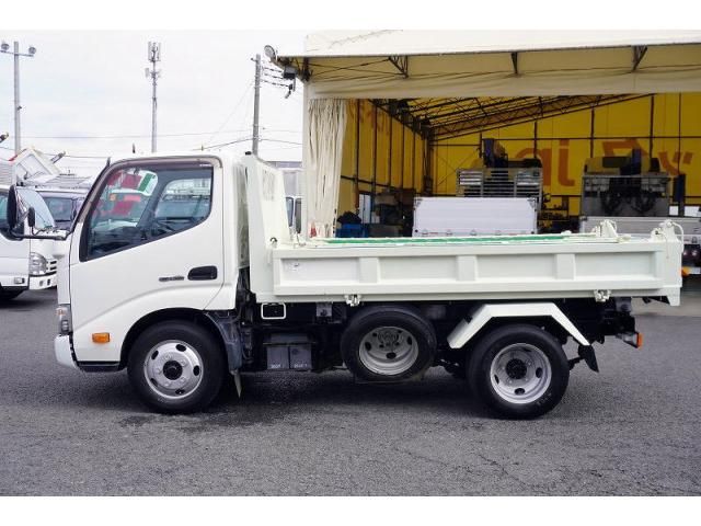 HINO DUTRO 2016 Image 31
